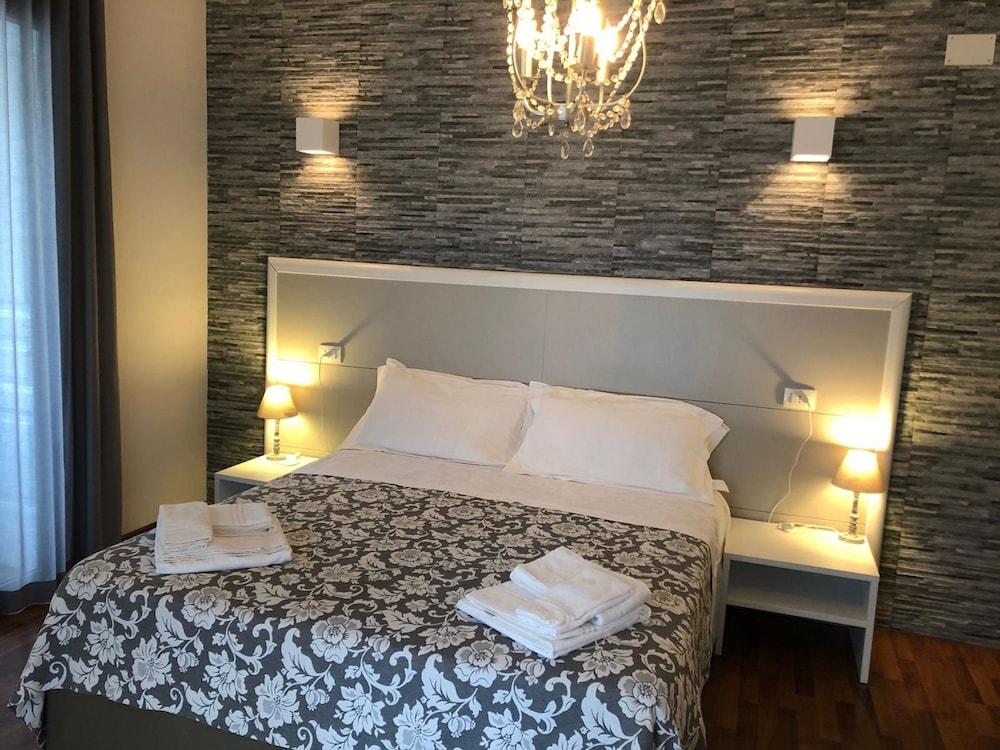 B&B Elios Rooms 5*